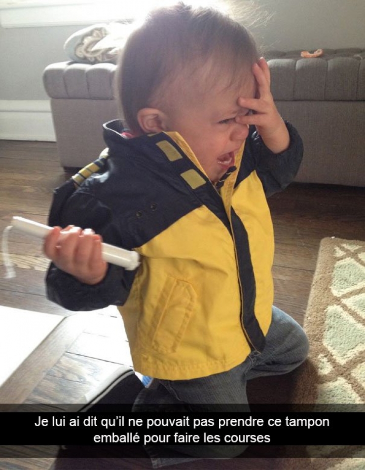 Illustration de l'article : Ces 32 bébés pleurent pour des futilités et visiblement, les parents aiment bien les ridiculiser !