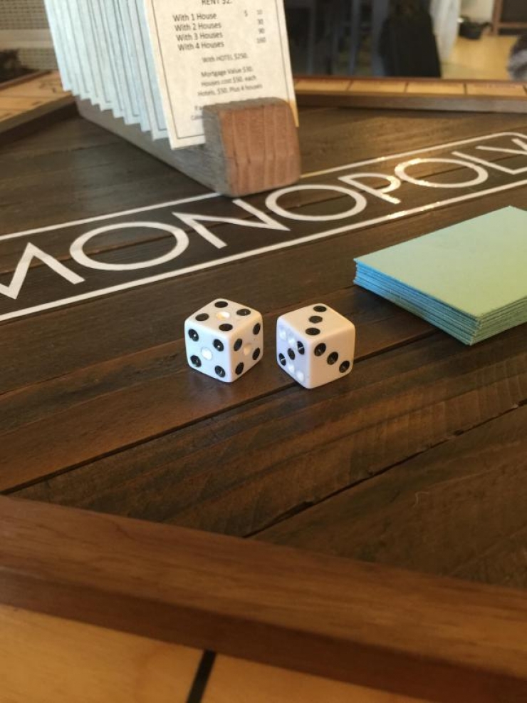 Illustration de l'article : Il cr&eacute;e sa propre version du Monopoly pour faire sa demande en mariage &agrave; sa moiti&eacute;... C'est adorable !