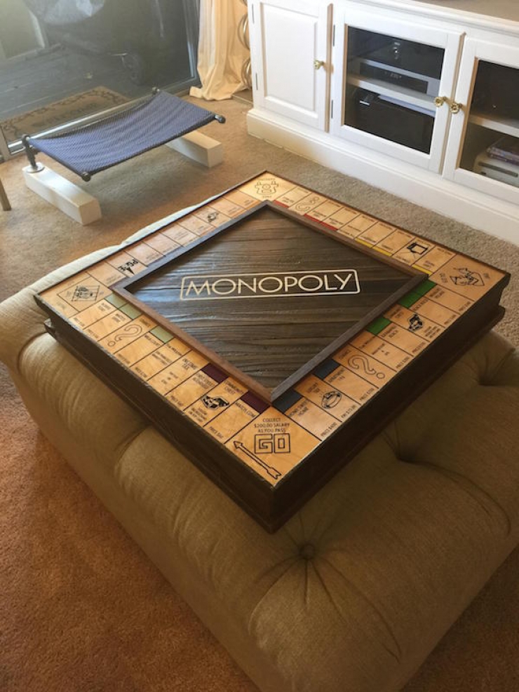 Illustration de l'article : Il cr&eacute;e sa propre version du Monopoly pour faire sa demande en mariage &agrave; sa moiti&eacute;... C'est adorable !