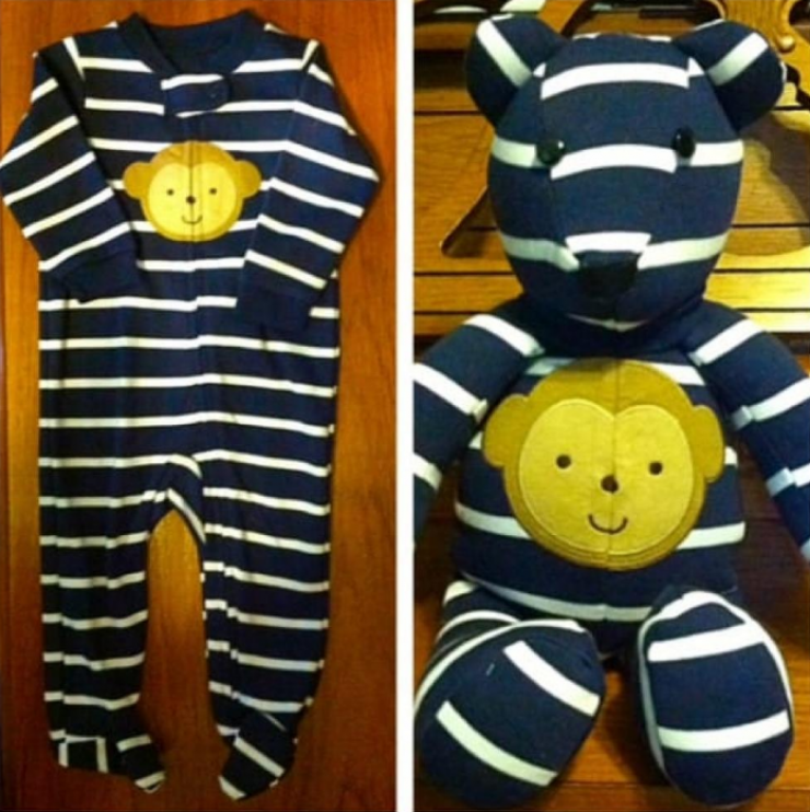 Illustration de l'article : Que diriez-vous de cr&eacute;er une jolie peluche avec le vieux pyjama de votre b&eacute;b&eacute; ?