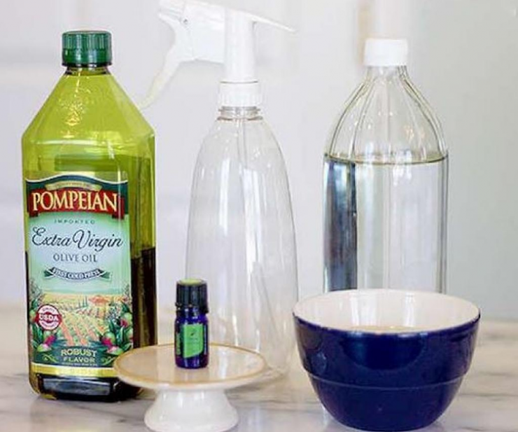 Illustration de l'article : Une recette pour un spray maison qui vous d&eacute;barrassera de la poussi&egrave;re de mani&egrave;re radicale...