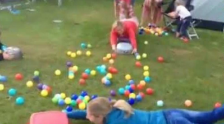 Illustration de l'article : Vous manquez d'id&eacute;es pour amuser les enfants cet &eacute;t&eacute; ? Voici 21 jeux tr&egrave;s simples &agrave; bricoler...