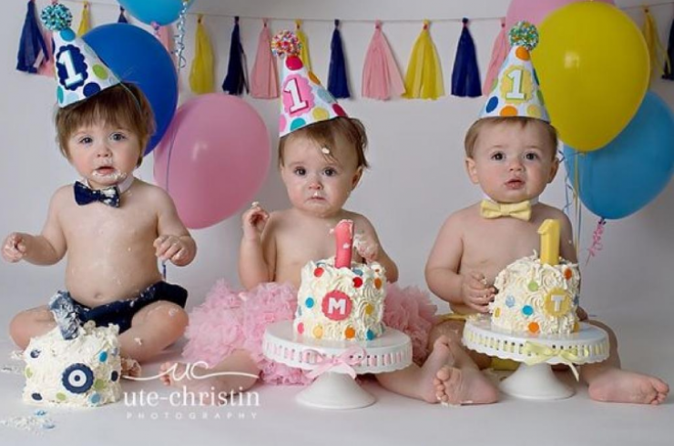 Illustration de l'article : Vous attendez des tripl&eacute;s ? Ces adorables clich&eacute;s vous donneront des id&eacute;es de photos &agrave; faire !