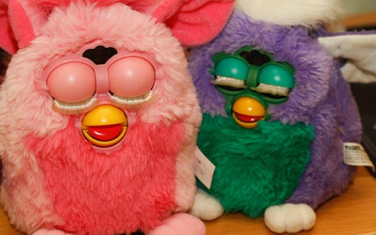 Illustration de l'article : Dans ces 14 gal&egrave;res des ann&eacute;es 90, lesquelles vous sont d&eacute;j&agrave; arriv&eacute;es ?