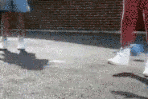 Illustration de l'article : Dans ces 14 gal&egrave;res des ann&eacute;es 90, lesquelles vous sont d&eacute;j&agrave; arriv&eacute;es ?