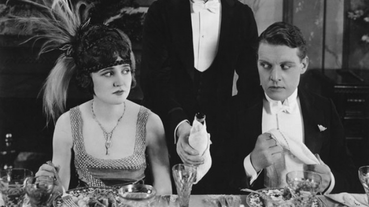 Illustration de l'article : Ces 21 choses compl&egrave;tement irrationnelles que tout le monde a d&eacute;j&agrave; fait... Plusieurs fois ! 