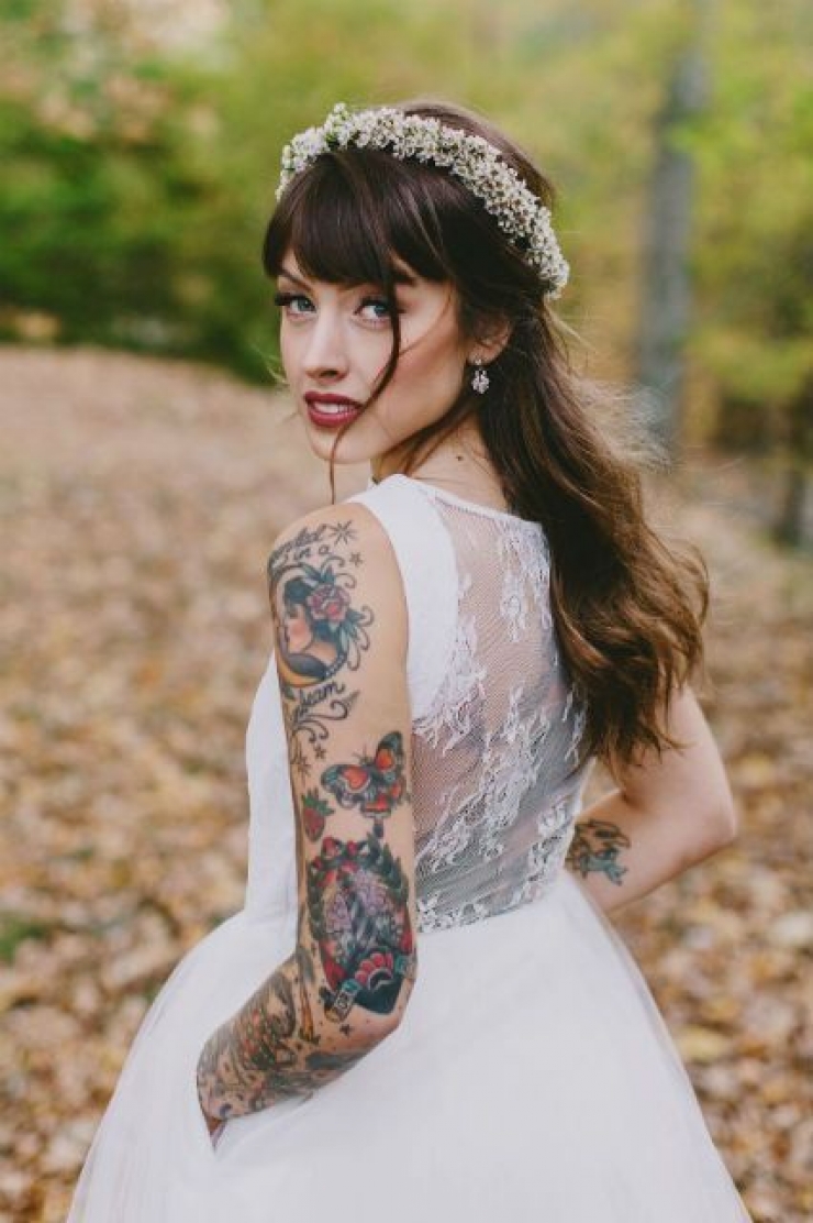 Illustration de l'article : Ces 20 femmes nous prouvent qu'on peut &ecirc;tre sublime en robe de mari&eacute;e tout en ayant des tatouages...