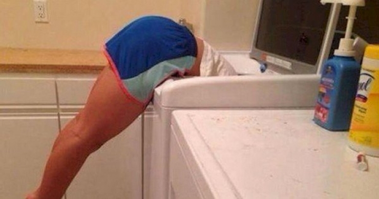 Illustration de l'article : Seules les filles de petite taille connaissent ces 15 situations d&eacute;licates...