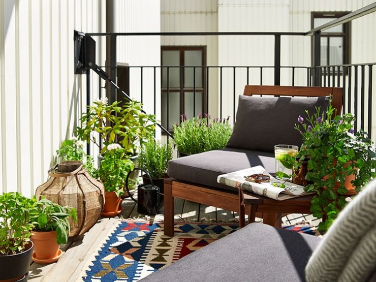 Illustration de l'article : 38 idées pour revaloriser votre balcon ou loggia afin d'en faire un espace agréable…