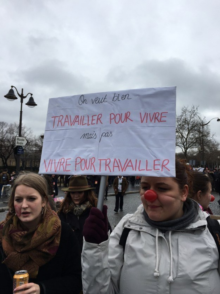 Illustration de l'article : Les meilleurs slogans brandis par les manifestants contre la loi El Khomri. À tomber de rire !