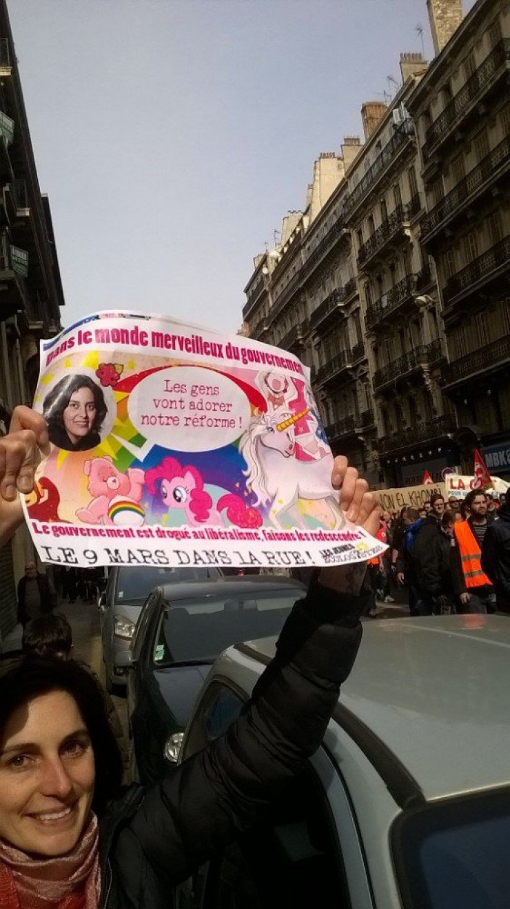 Illustration de l'article : Les meilleurs slogans brandis par les manifestants contre la loi El Khomri. À tomber de rire !