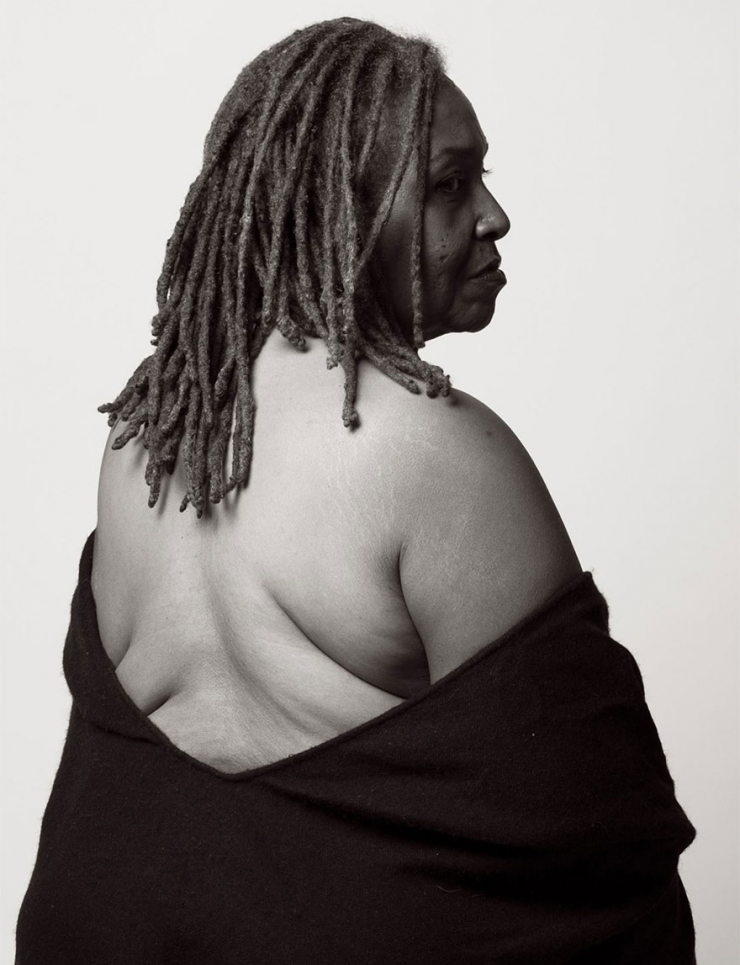 Illustration de l'article : Des clich&eacute;s qui montrent la r&eacute;alit&eacute; du corps apr&egrave;s l'accouchement. La beaut&eacute; sans artifices...