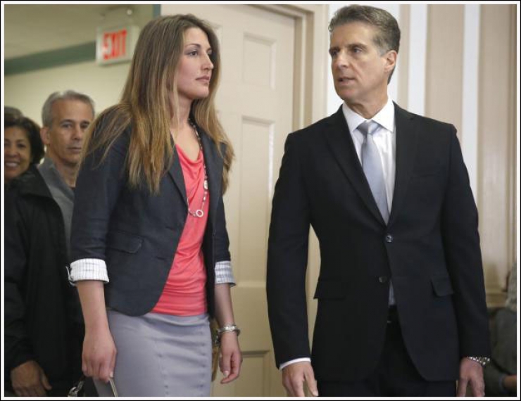 Illustration de l'article : Cette prof s'est fait prendre alors qu'elle envoyait des snaps très hot à ses élèves...