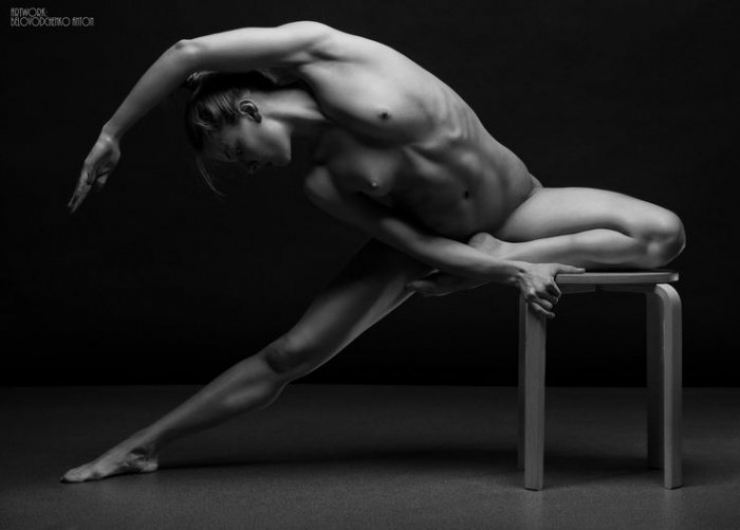 Illustration de l'article : Anton Belovodchenko rend hommage &agrave; la beaut&eacute; f&eacute;minine &agrave; travers de sublimes photographies...