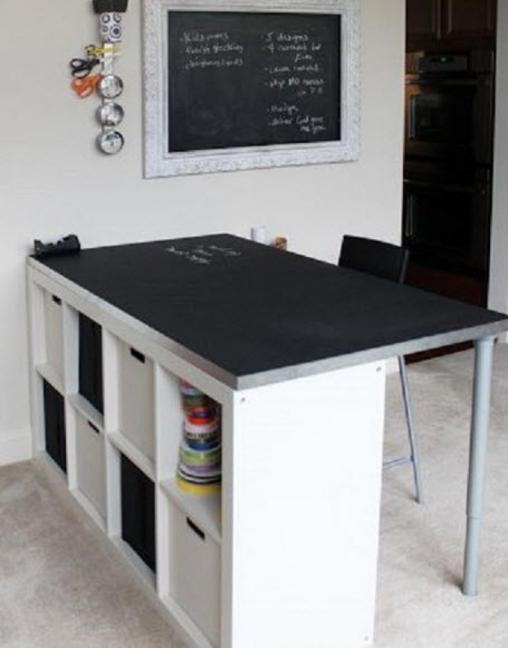 Illustration de l'article : Elle se procure un cube de rangement chez Ikea et l&rsquo;utilise de mani&egrave;re originale ! Je n&rsquo;y aurais pas pens&eacute;...