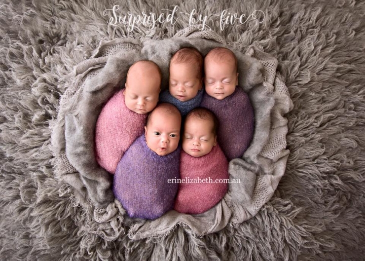Illustration de l'article : Une maman Australienne met des quintuplés au monde et les présente au monde à travers des photos touchantes !