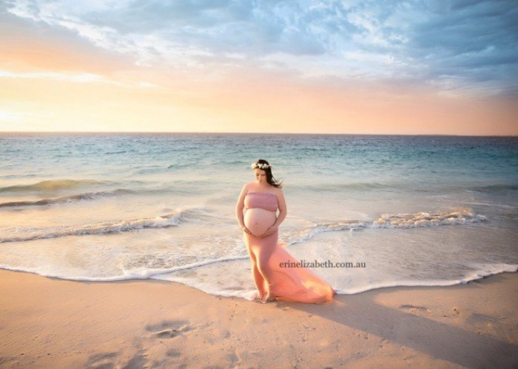 Illustration de l'article : Une maman Australienne met des quintuplés au monde et les présente au monde à travers des photos touchantes !