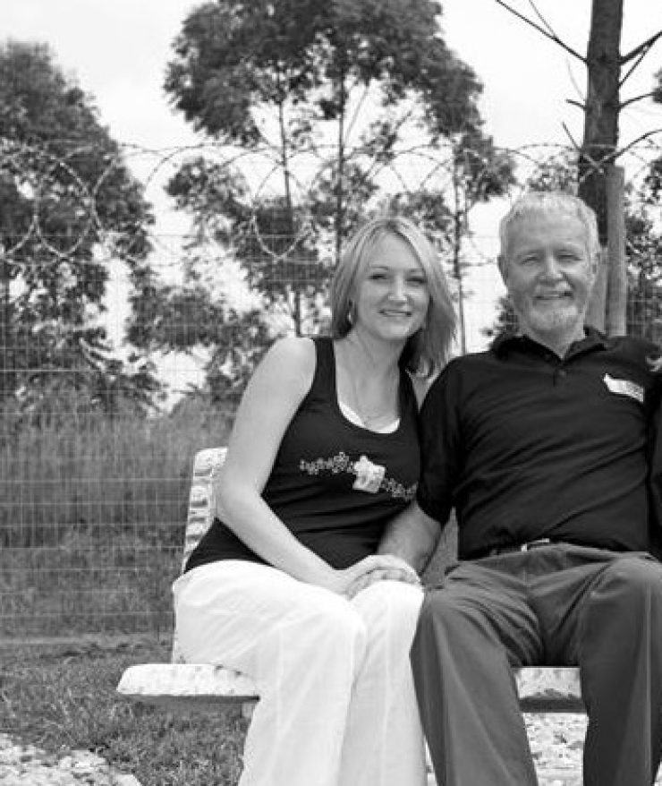 Illustration de l'article : Des escrocs forcent le papa &agrave; regarder le viol de sa fille, mais ce qu'elle fait apr&egrave;s est tellement courageux...