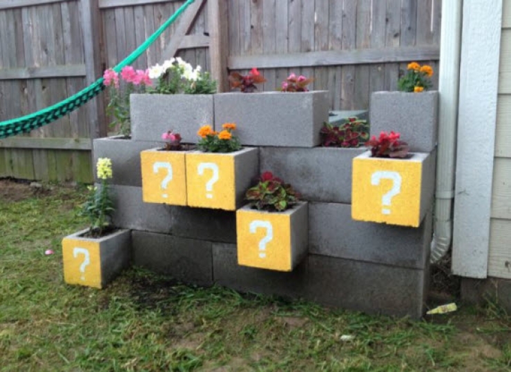 Illustration de l'article : Comment organiser votre jardin avec de simples blocs de béton ? Voici 30 idées très sympa...