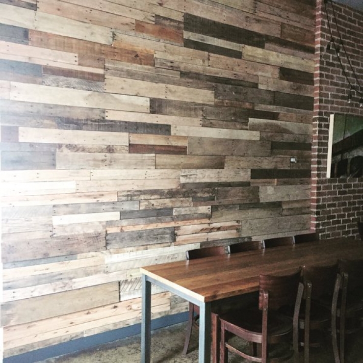 Illustration de l'article : Cette palette sale n'a l'air de rien mais quand vous verrez ceci, vous tiendrez &agrave; vous installer dessus !