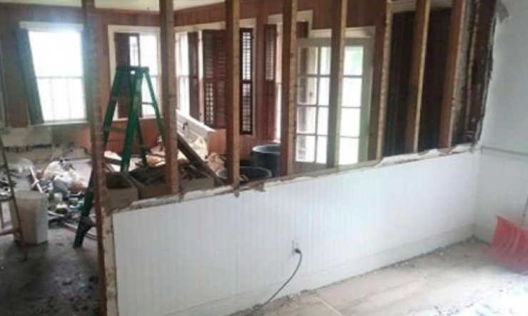 Illustration de l'article : Elle d&eacute;truit la moiti&eacute; de son mur afin de le remplacer par ceci ! Et toute la famille en raffole...