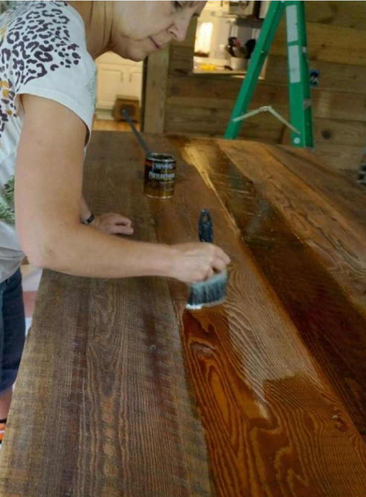 Illustration de l'article : Elle d&eacute;truit la moiti&eacute; de son mur afin de le remplacer par ceci ! Et toute la famille en raffole...