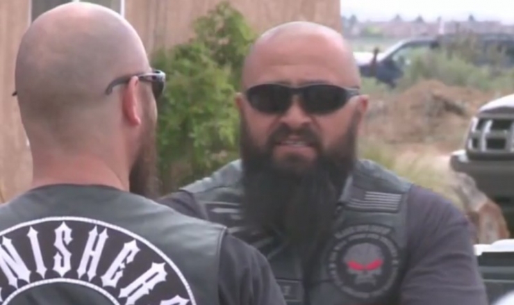 Illustration de l'article : Une petite fille de 5 ans se fait tabasser en rue... Puis ces motards d&eacute;barquent !