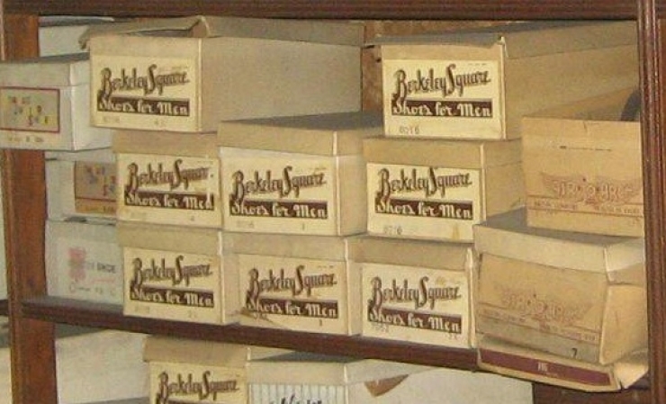 Illustration de l'article : Il aura fallu 50 ans &agrave; cet homme pour d&eacute;couvrir le secret de sa femme... Dans une bo&icirc;te &agrave; chaussures !