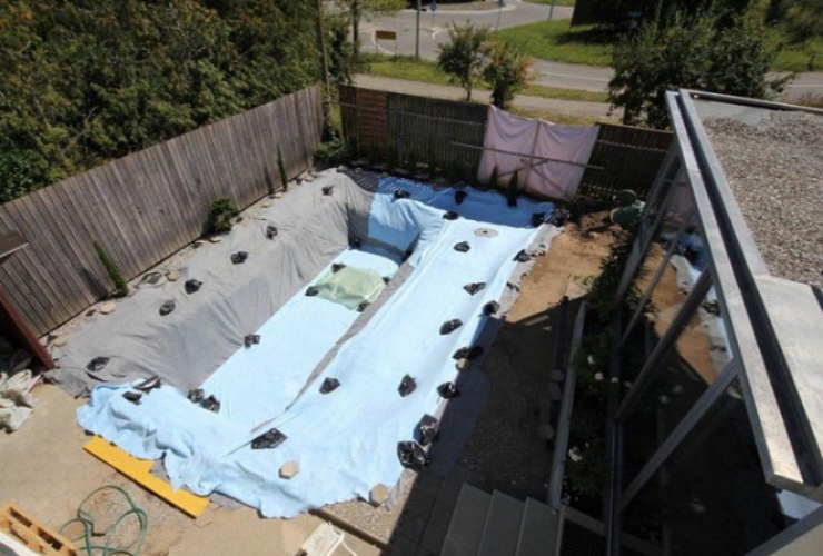 Illustration de l'article : Voil&agrave; comment cr&eacute;er une piscine dans un petit espace, tout en faisant des &eacute;conomies...