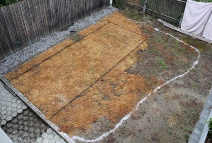 Illustration de l'article : Voil&agrave; comment cr&eacute;er une piscine dans un petit espace, tout en faisant des &eacute;conomies...