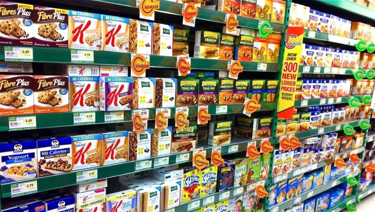 Illustration de l'article : 10 des achats qui embarrassent le plus les gens lorsqu'ils doivent faire des courses !