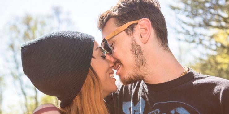 Illustration de l'article : Oui oui, ces 12 gestes sont bien considérés comme de l'infidélité !