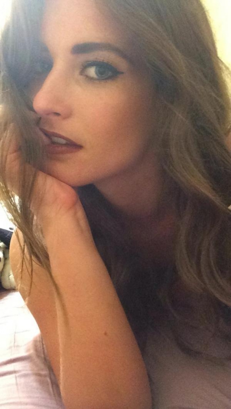 Illustration de l'article : 19 photos qui prouvent que les brunes aux yeux clairs sont les plus belles