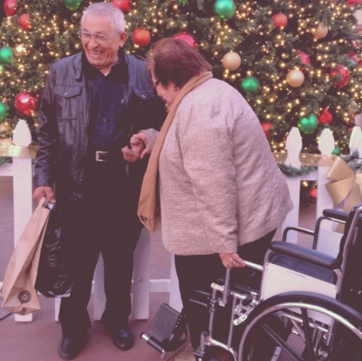 Illustration de l'article : Allez, un peu de tendresse avec ces 17 clich&eacute;s qui nous rappellent que... l'amour n'a pas d'&acirc;ge ! 