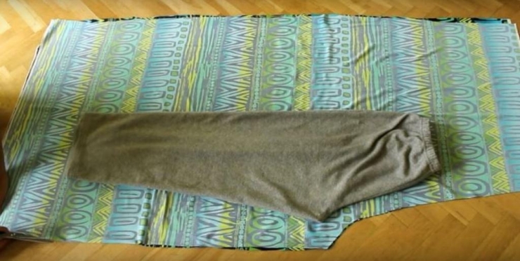 Illustration de l'article : 20 minutes et pas une de plus ! C'est le temps qu'elle met pour créer un pantalon Palazzo !