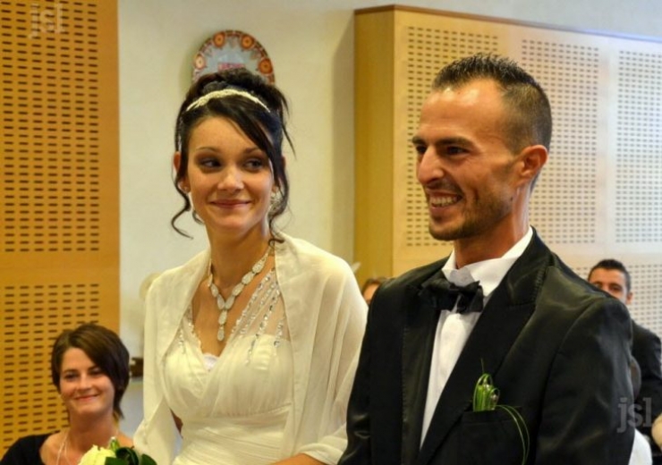 Illustration de l'article : Alors qu'il pensait se rendre au restaurant, il se retrouve &agrave; sa propre c&eacute;r&eacute;monie de mariage !