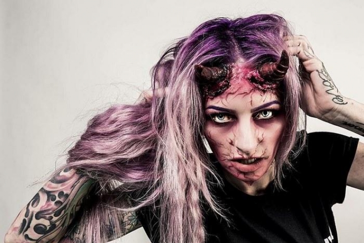 Illustration de l'article : Quel est le maquillage d'halloween le plus flippant de cette sélection de réalisations signées Sarah Mudle ?