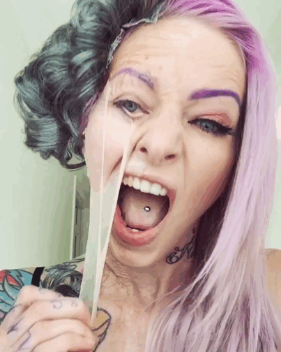 Illustration de l'article : Quel est le maquillage d'halloween le plus flippant de cette sélection de réalisations signées Sarah Mudle ?