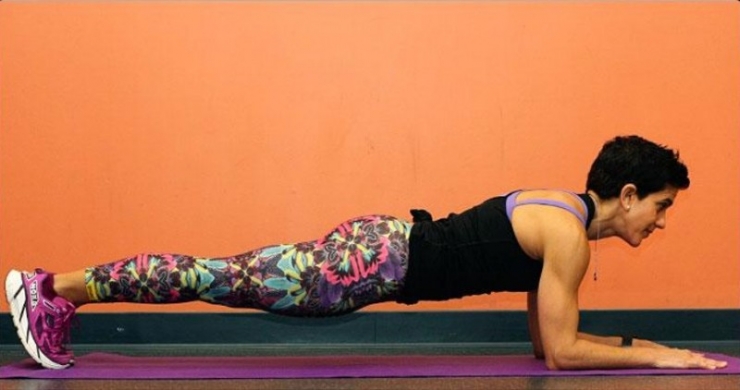 Illustration de l'article : Voici de quoi affermir nos corps. Il n’est pas trop tôt pour se préparer au prochain été ! C’est bien beau les régimes, mais il n’y a rien de plus efficace que l’exercice !