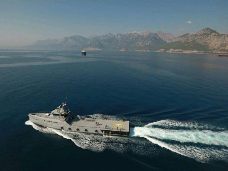 Illustration de l'article : La Sea Shepherd a enfin une arme radicale contre les chasseurs de baleines ! 