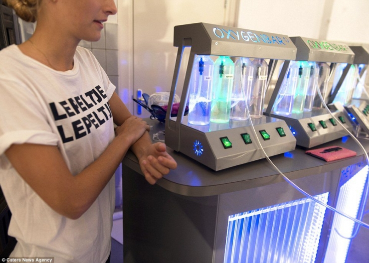 Illustration de l'article : Enfin un endroit pour se remettre d'une gueule de bois ! « The Hangover Bar » ! L'invention brillante d'une Start-up qui vous veut du bien...