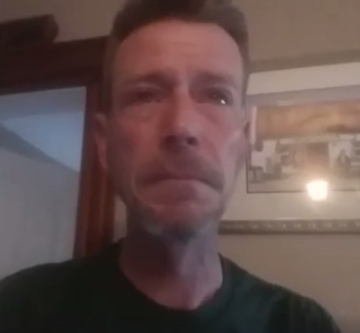 Illustration de l'article : &Agrave; 13 ans, il r&eacute;dige cette lettre d'adieu avant de mettre fin &agrave; ses jours. Ses parents la publient sur Facebook pour sensibiliser toutes les autres familles...