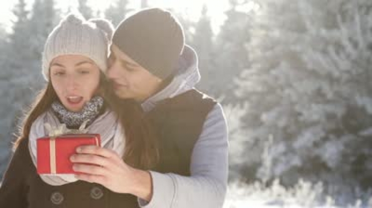 Illustration de l'article : Top 12 des attentions qui font craquer les filles dans une relation...