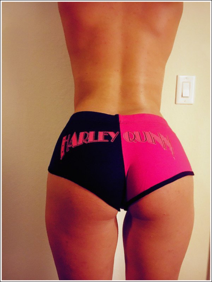 Illustration de l'article : 38 photos de filles en style « super héros » qui vous donneront envie d’être en détresse !