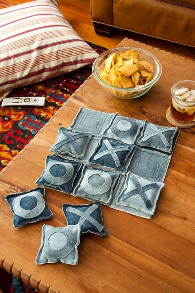 Illustration de l'article : 20 trucs que vous pouvez réaliser avec ces vieux jeans que vous comptiez mettre à la poubelle...