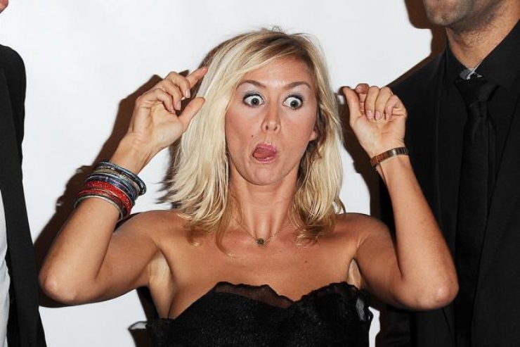 Illustration de l'article : Quelles sont les &eacute;tudes de ces 25 stars de la t&eacute;l&eacute; ? Certaines n'ont m&ecirc;me pas le bac !