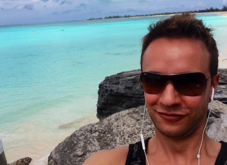 Illustration de l'article : Quelles sont les &eacute;tudes de ces 25 stars de la t&eacute;l&eacute; ? Certaines n'ont m&ecirc;me pas le bac !