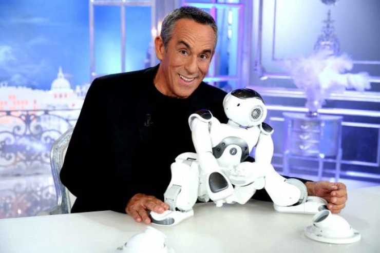 Illustration de l'article : Quelles sont les &eacute;tudes de ces 25 stars de la t&eacute;l&eacute; ? Certaines n'ont m&ecirc;me pas le bac !