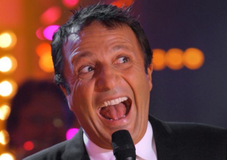 Illustration de l'article : Quelles sont les &eacute;tudes de ces 25 stars de la t&eacute;l&eacute; ? Certaines n'ont m&ecirc;me pas le bac !