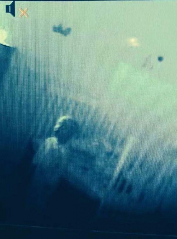 Illustration de l'article : Vous aurez des frissons dans le dos avec ces 15 photos de babyphones prises en pleine nuit!